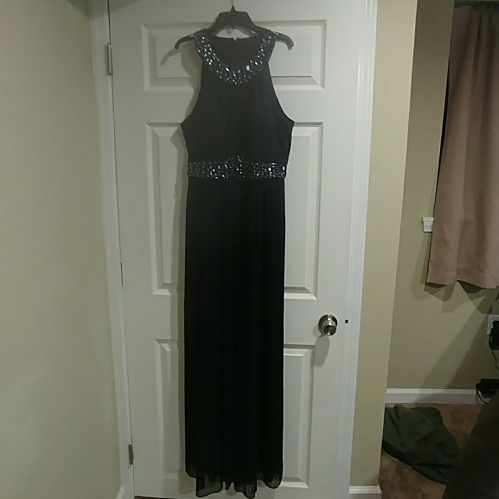 Prom Dress - Picture 1 of 4